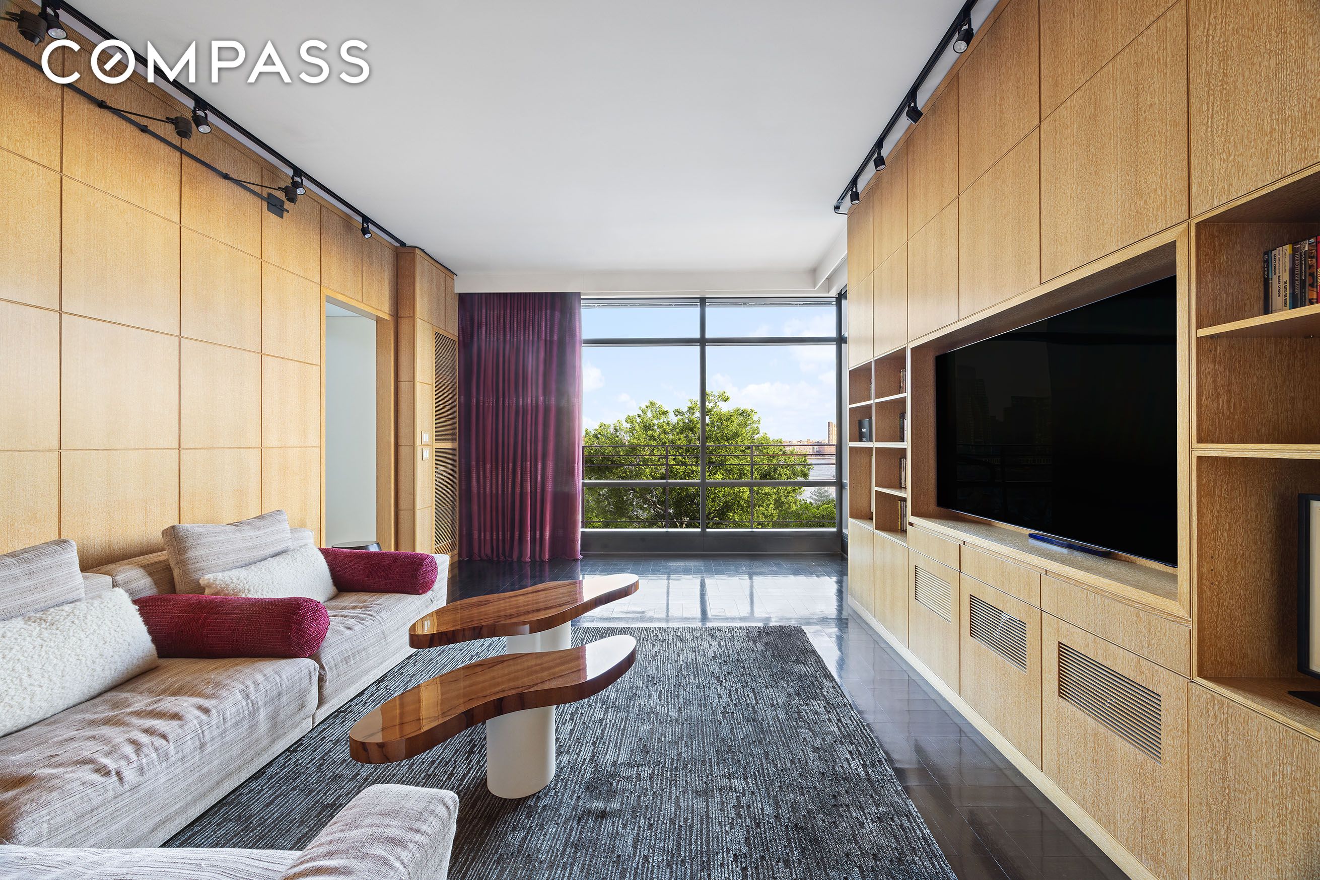 170 E End #8EF Manhattan, NY 10128