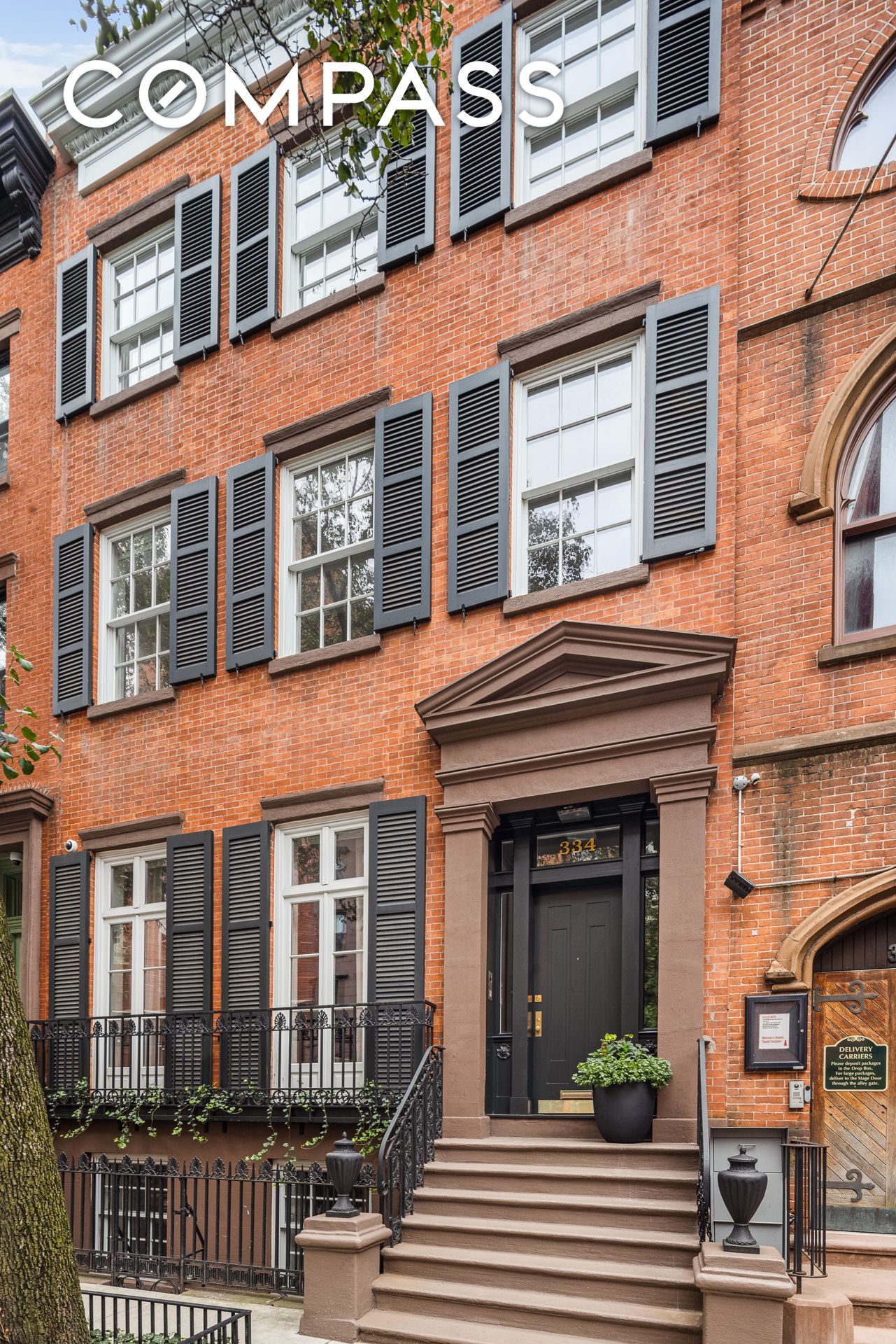 334 W 20th Manhattan, NY 10011