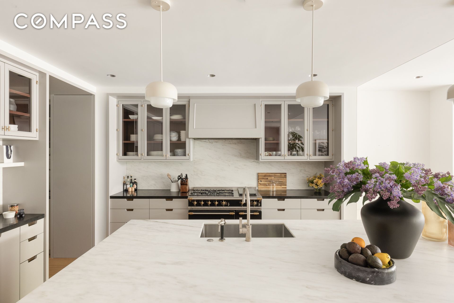 334 W 20th Manhattan, NY 10011