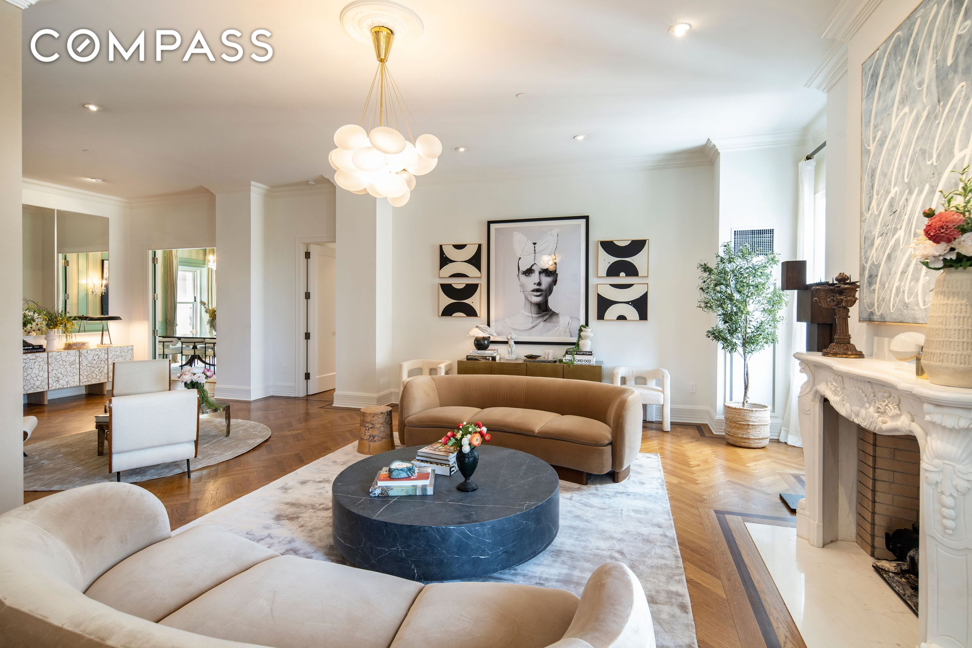 1 Central #1801/1901 Manhattan, NY 10019