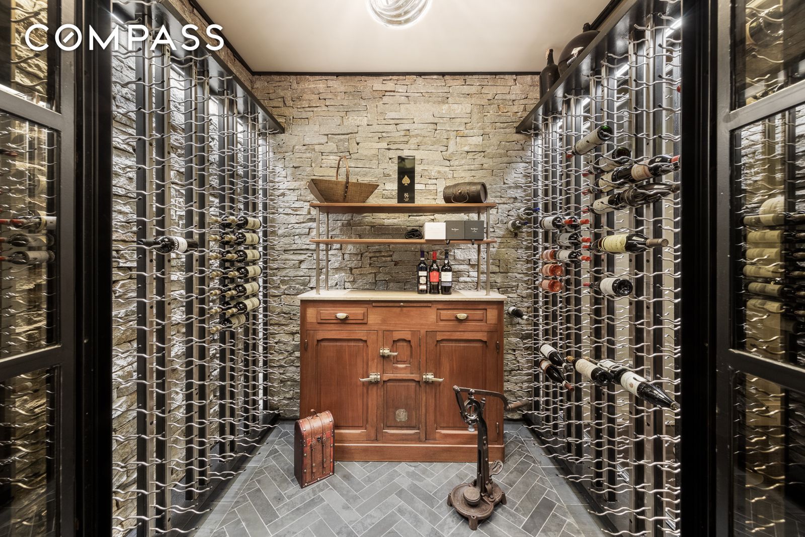 145 Reade Manhattan, NY 10013