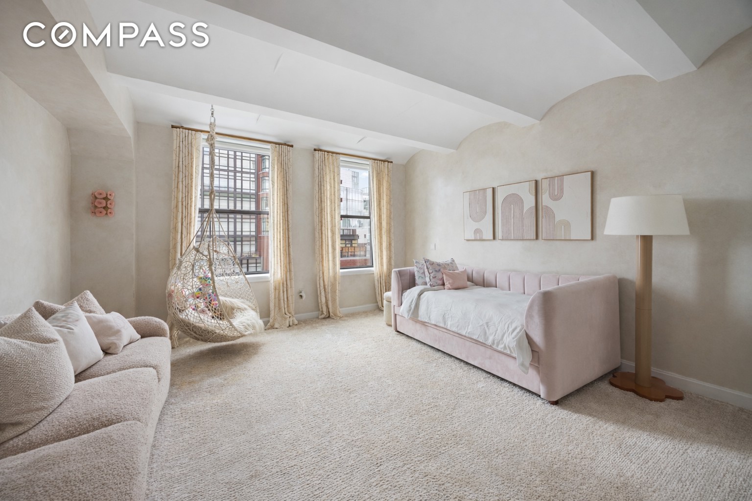 275 W 10th #9C Manhattan, NY 10014