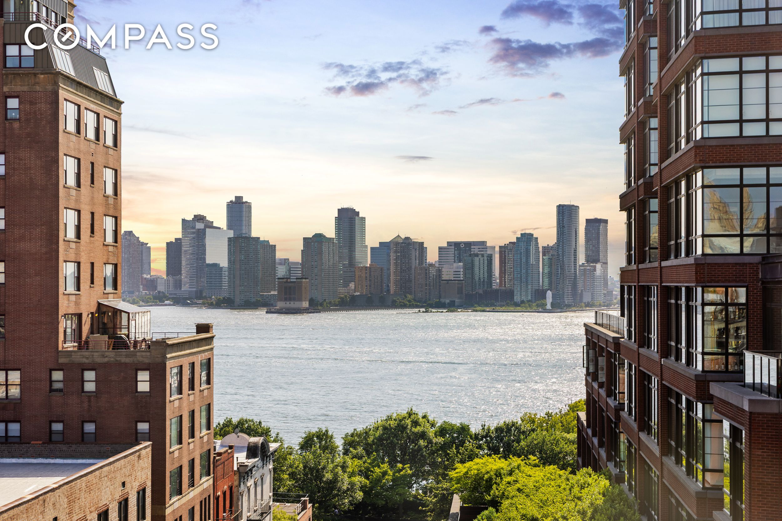 275 W 10th #9C Manhattan, NY 10014