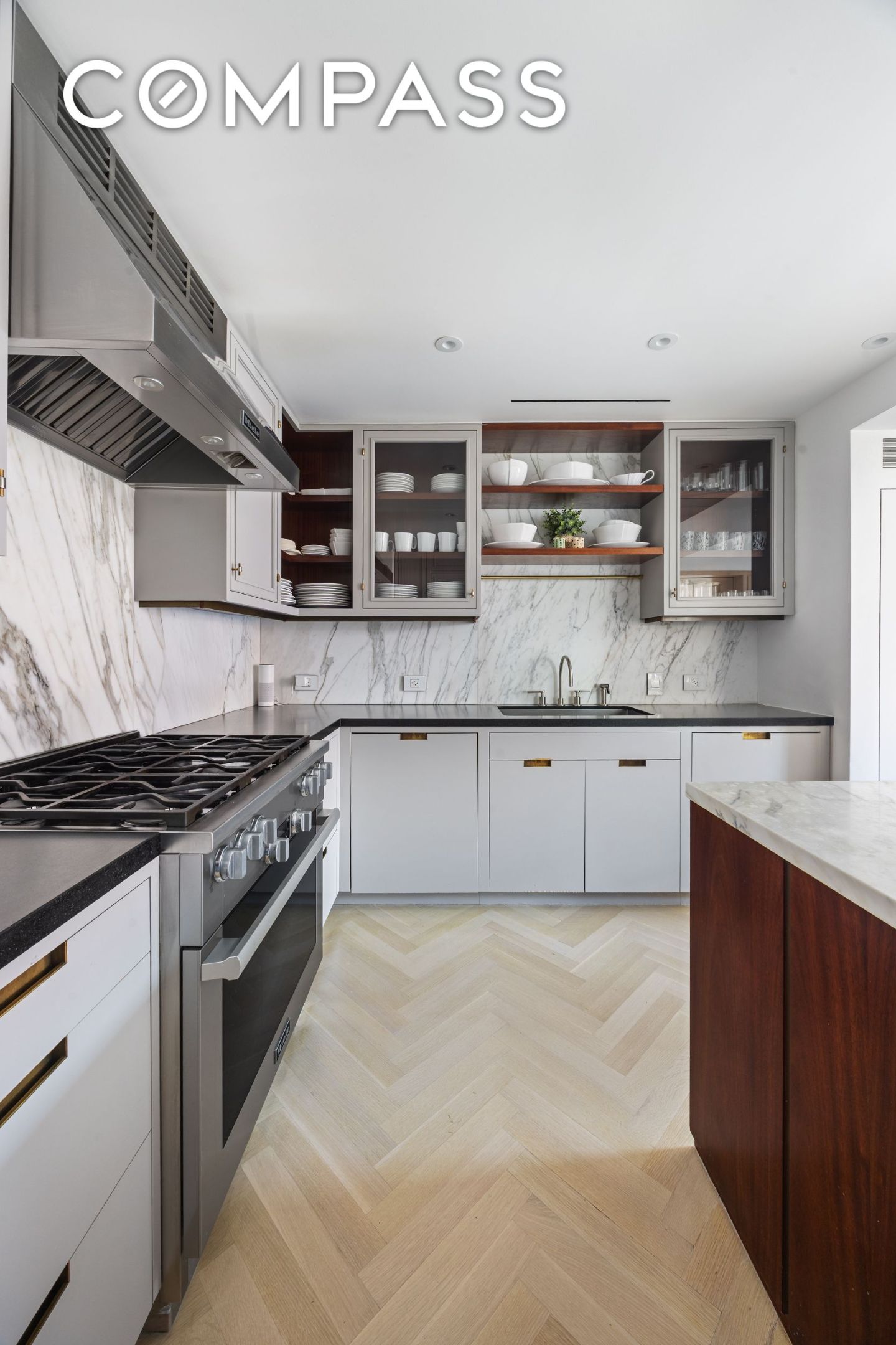 275 W 10th #9C Manhattan, NY 10014