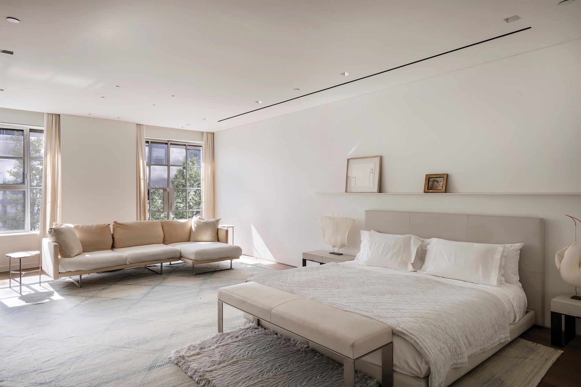 38-40 E 76th Manhattan, NY 10021