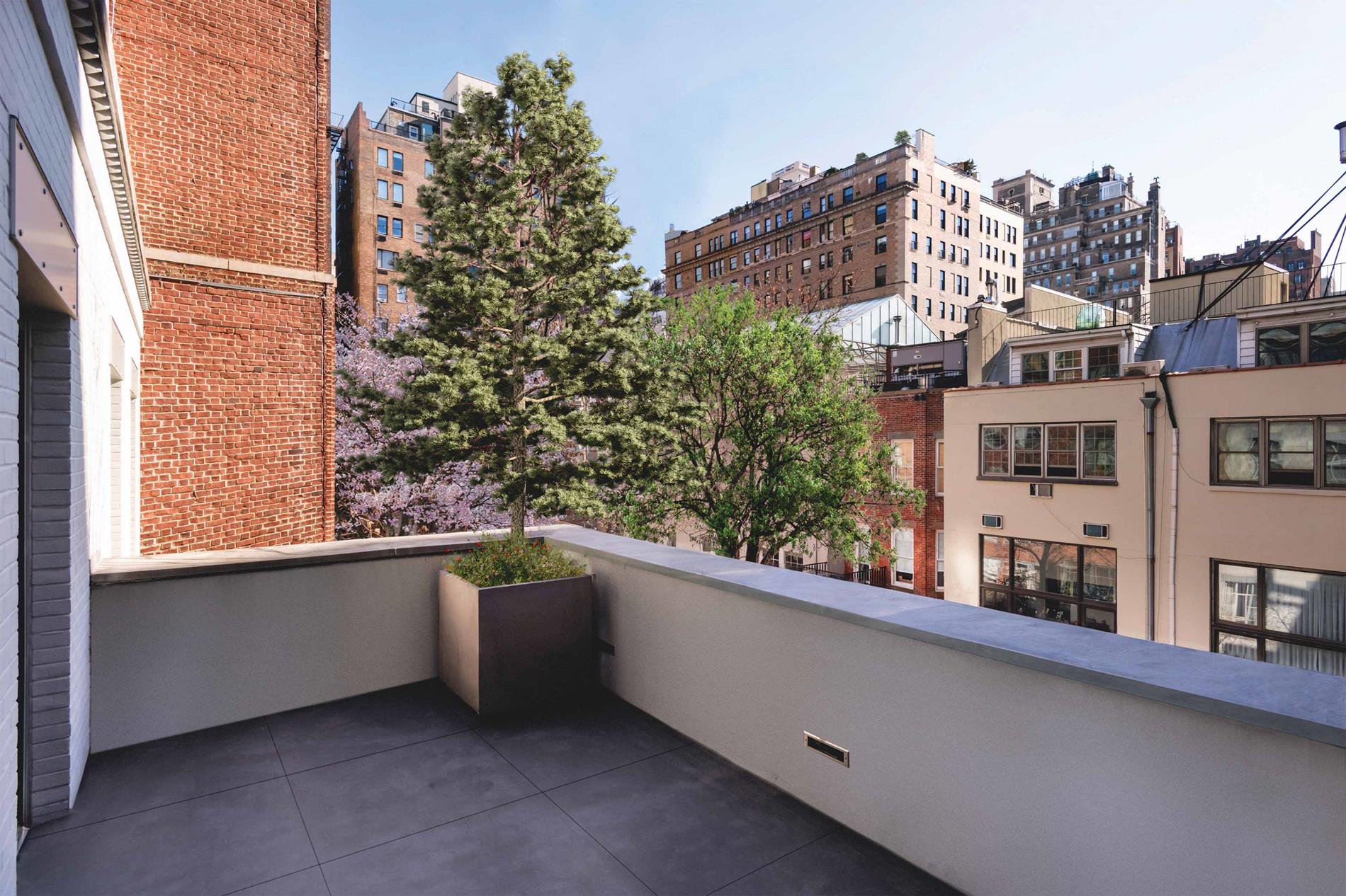 38-40 E 76th Manhattan, NY 10021