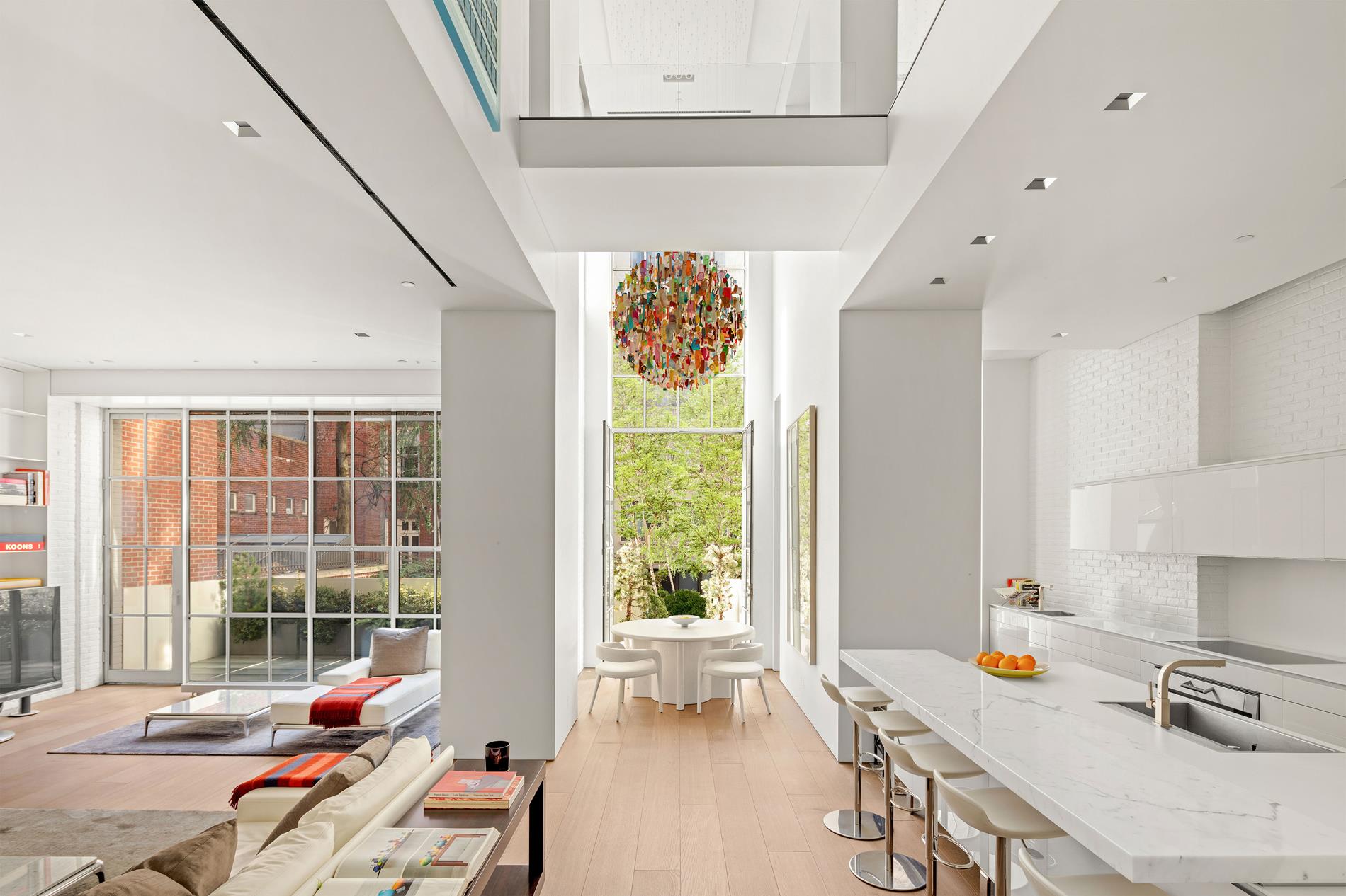 38-40 E 76th Manhattan, NY 10021