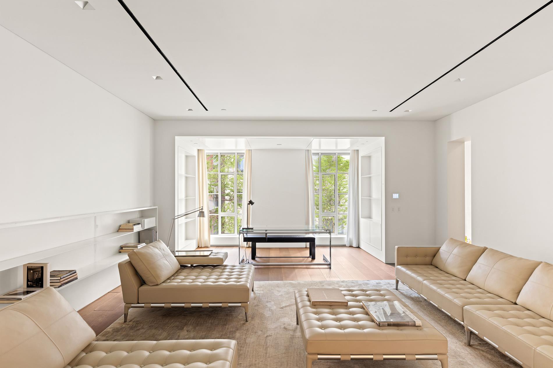 38-40 E 76th Manhattan, NY 10021