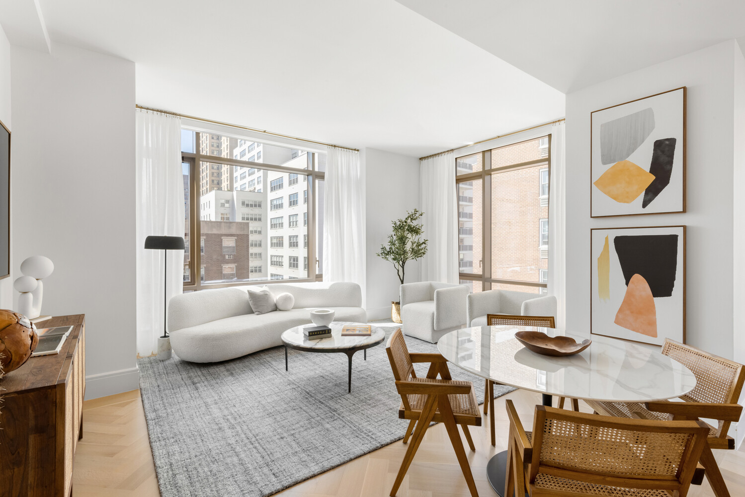 215 E 19th #6B Manhattan, NY 10003