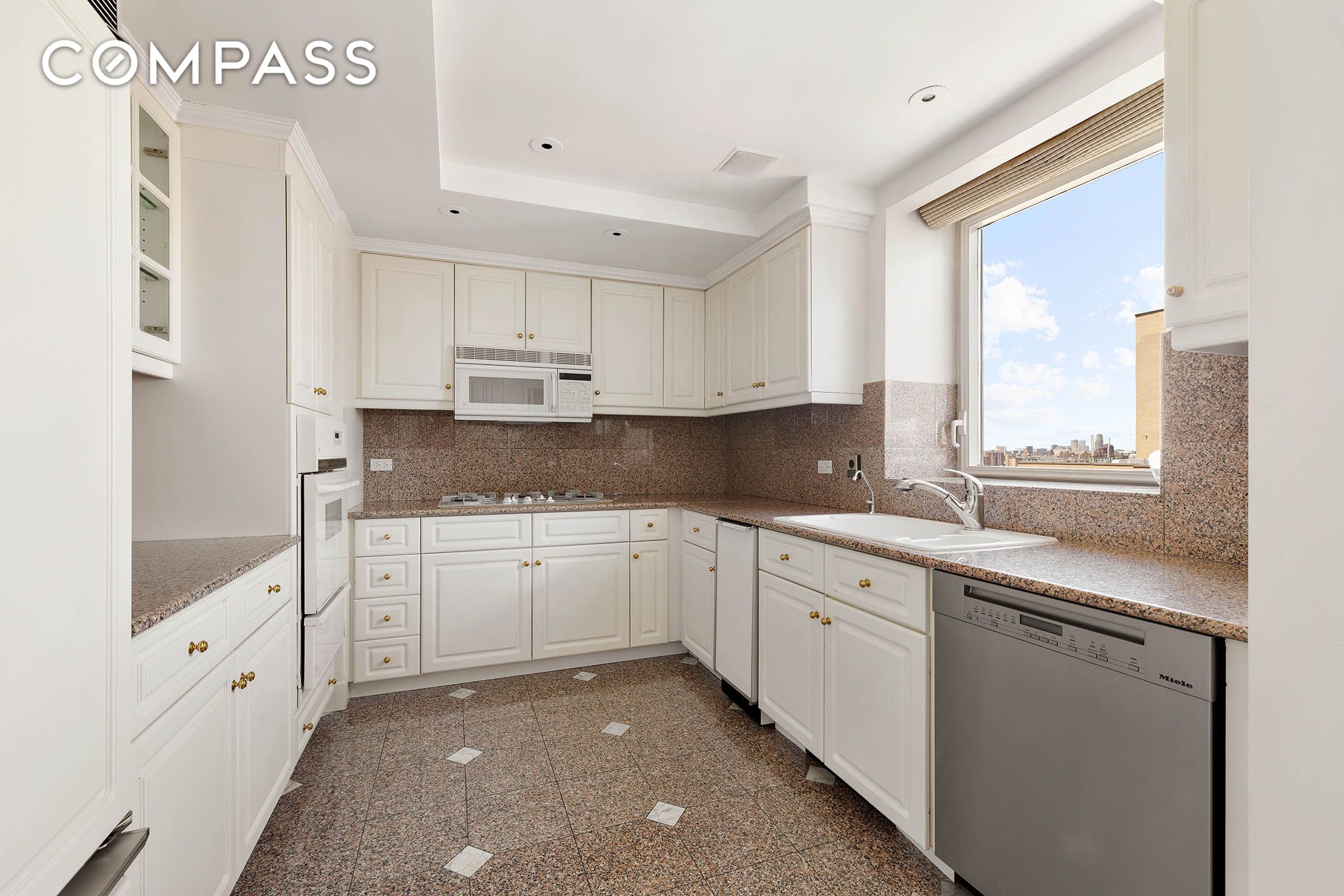 1049 5th #PH20 Manhattan, NY 10028