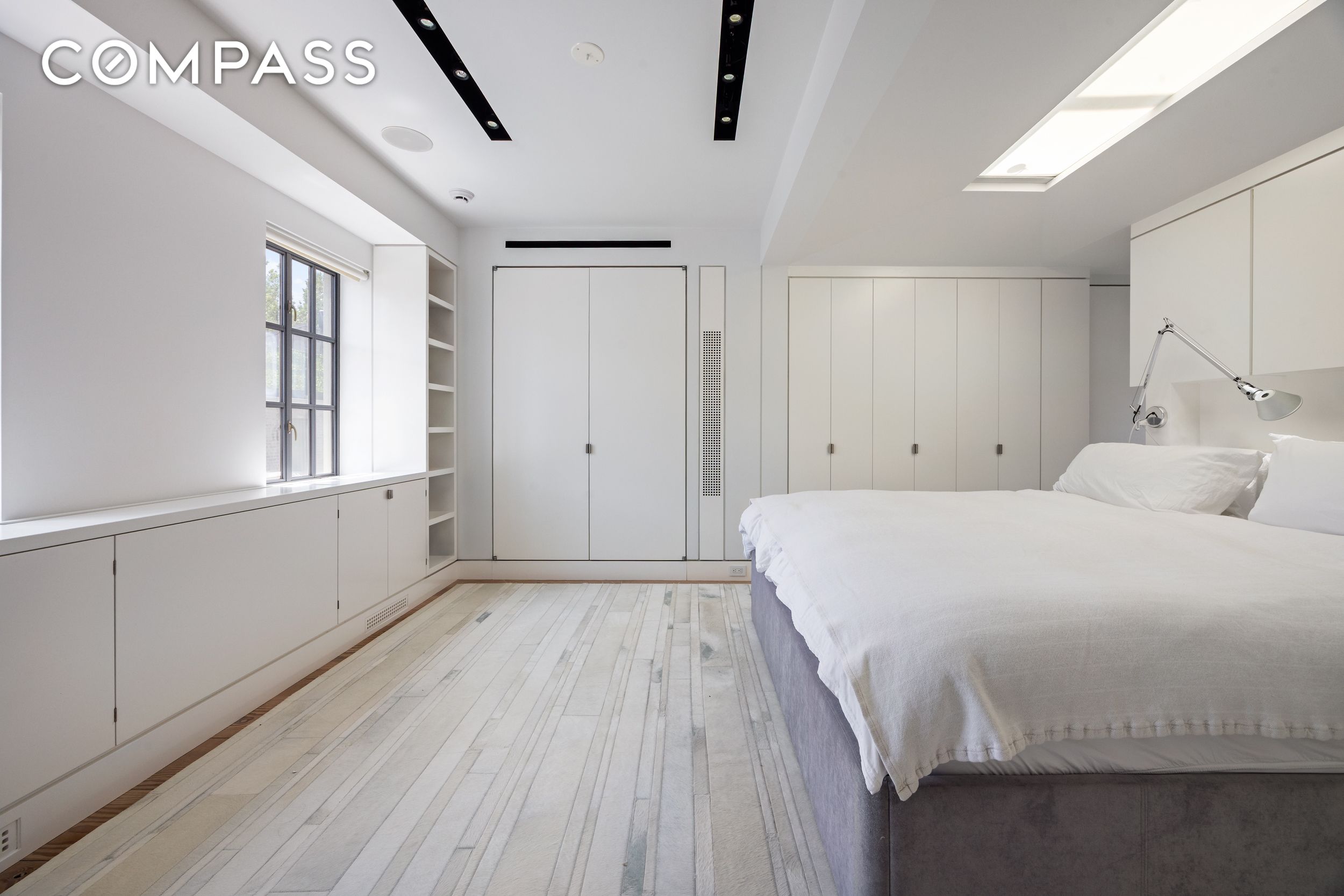 39 Barrow Manhattan, NY 10014