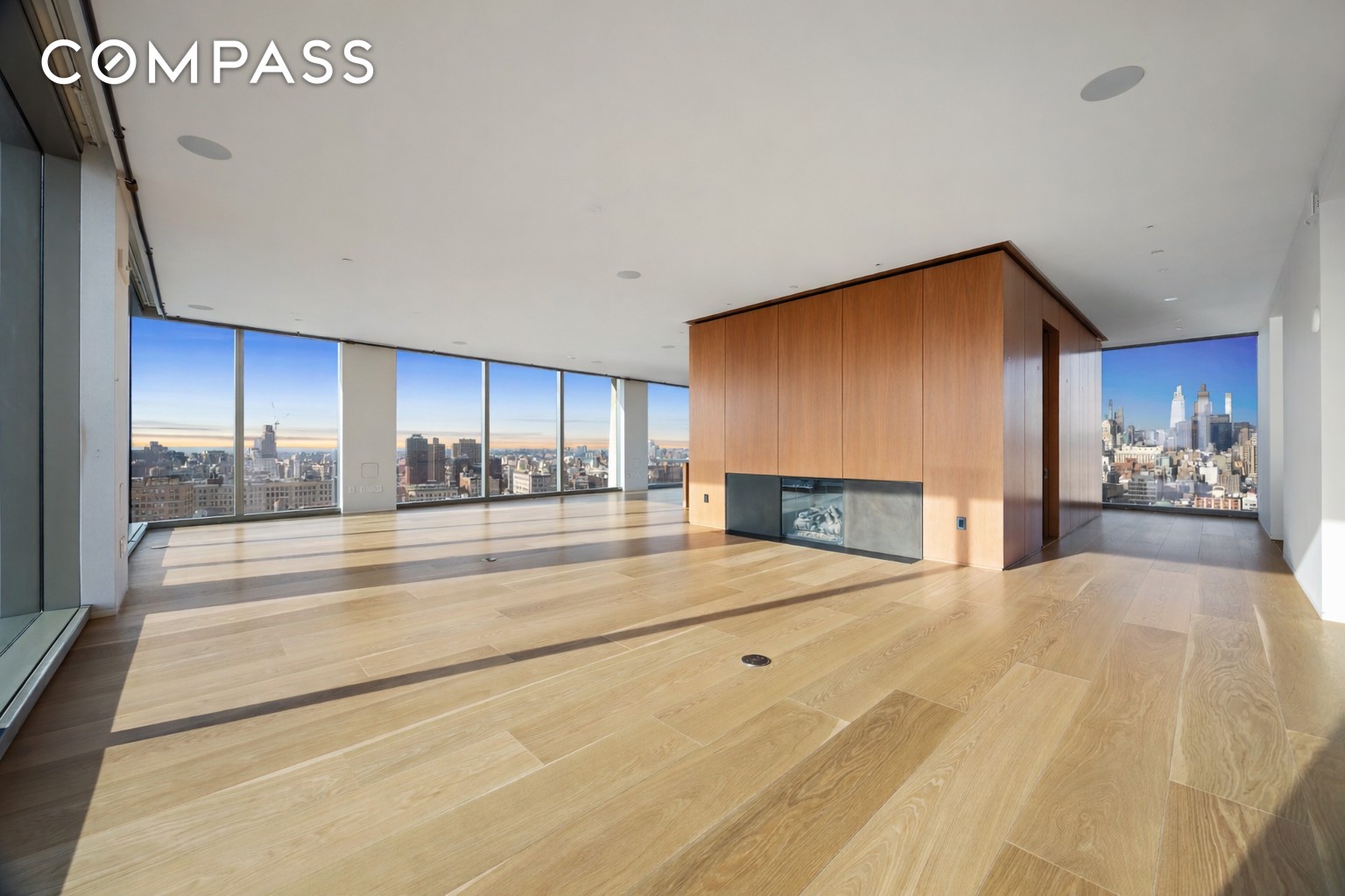 215 Chrystie #PH3 Manhattan, NY 10002