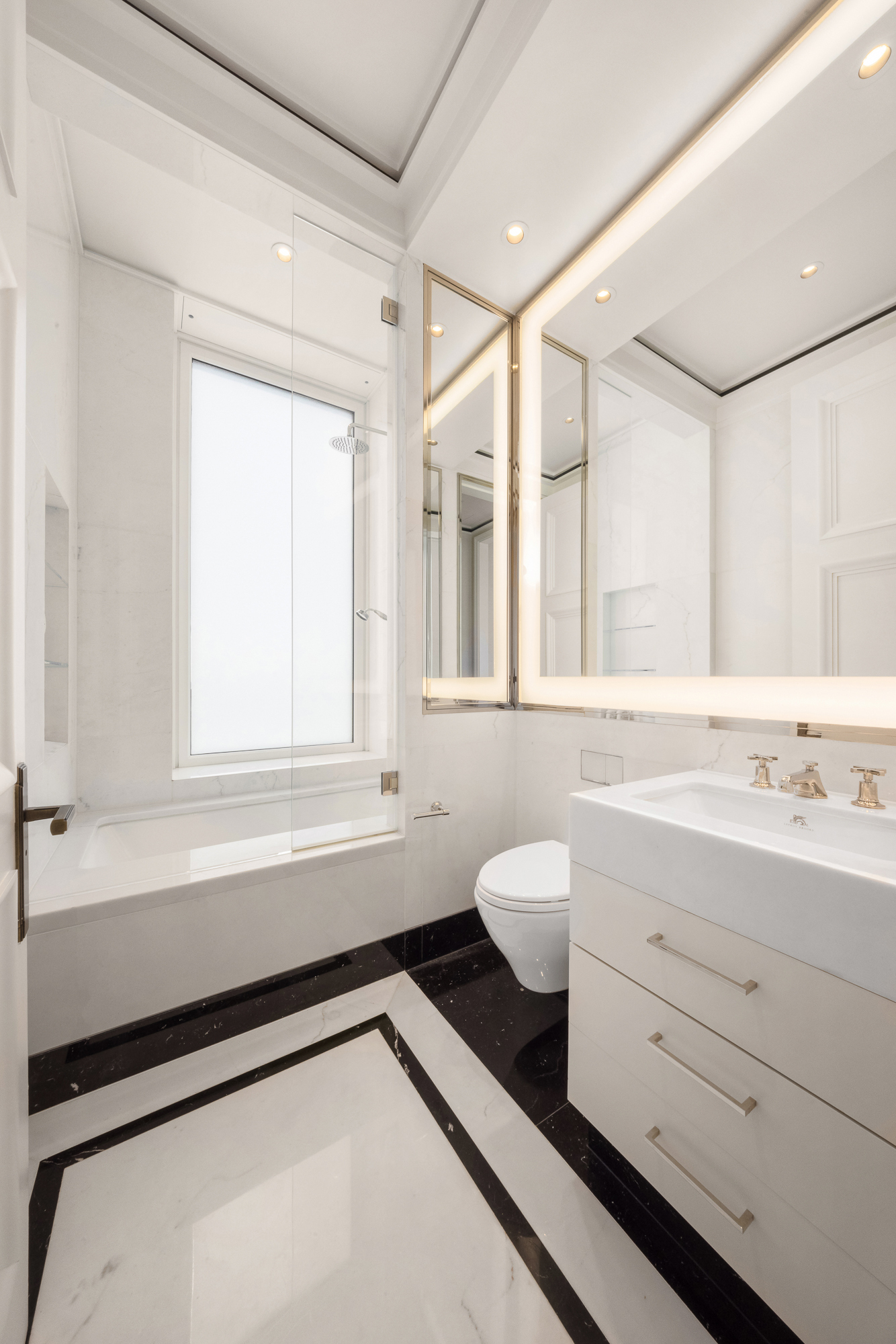 220 Central #62 Manhattan, NY 10019