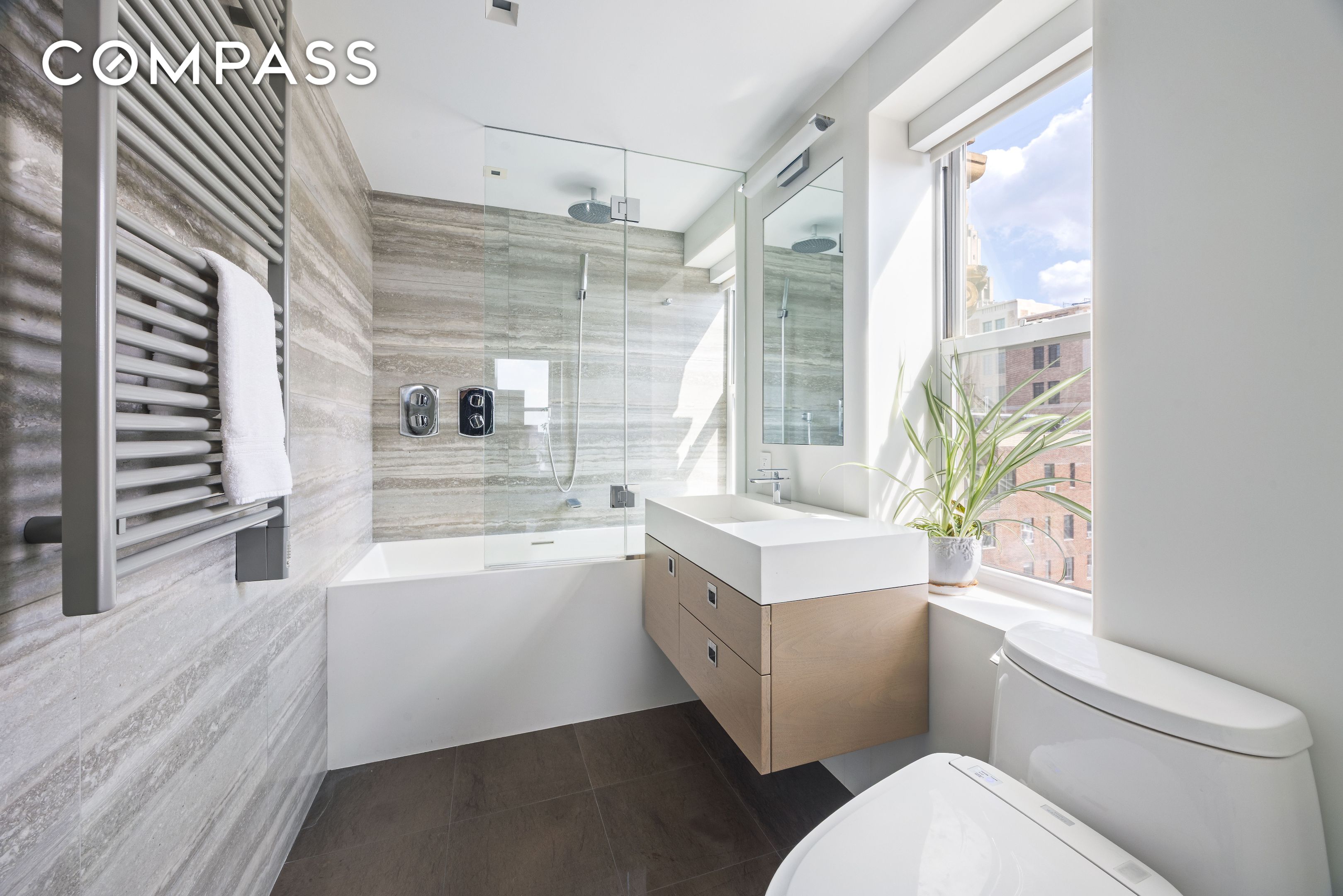 24 5th #PH1701 Manhattan, NY 10011