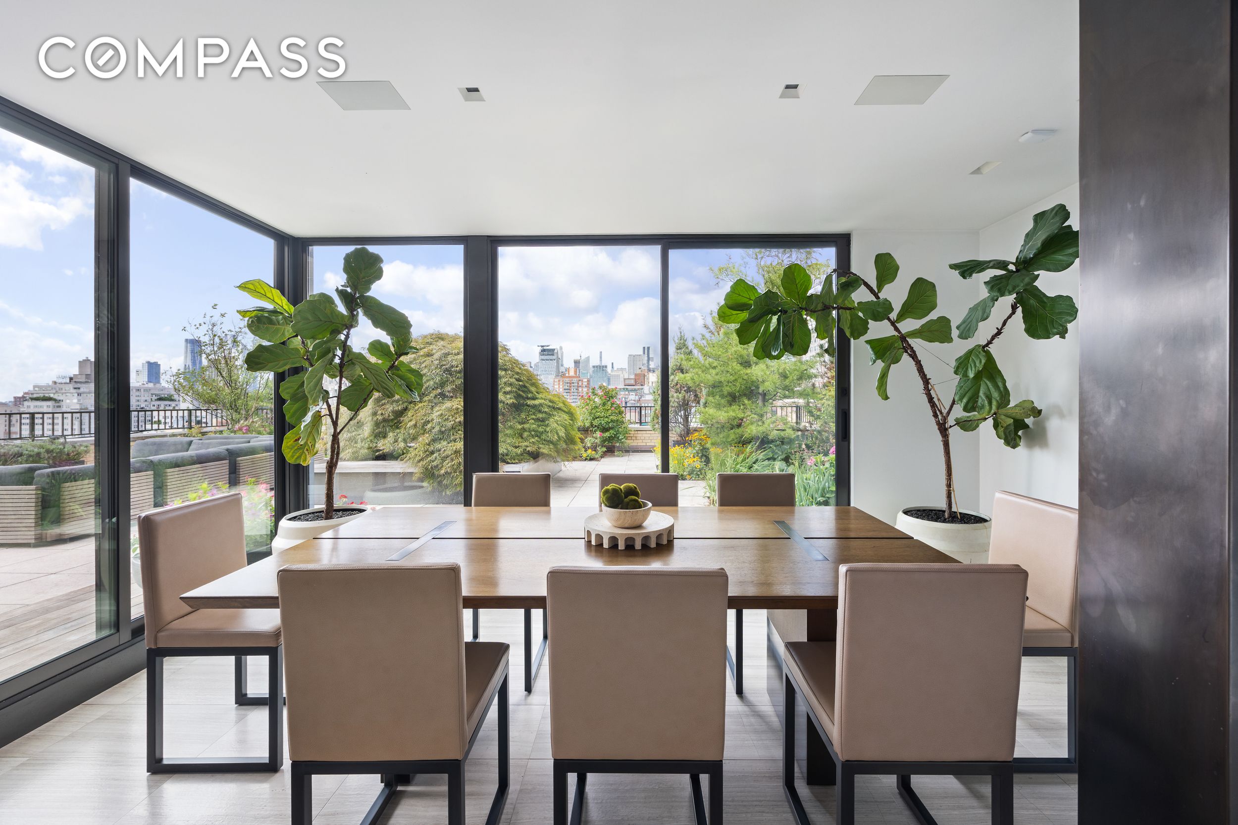 24 5th #PH1701 Manhattan, NY 10011