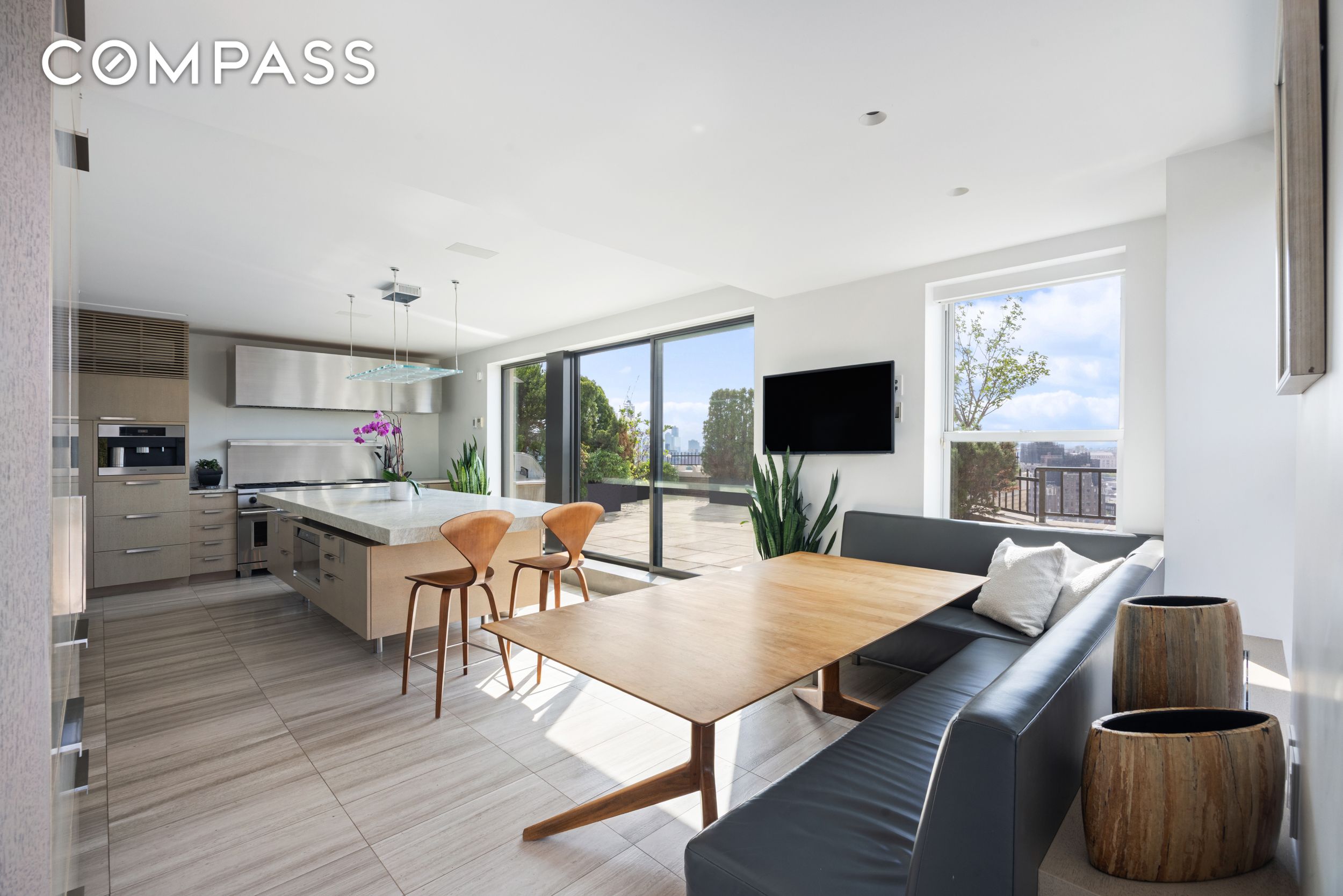 24 5th #PH1701 Manhattan, NY 10011