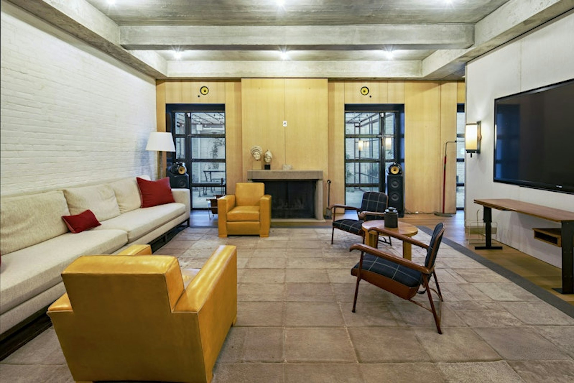 36 E 63rd Manhattan, NY 10065