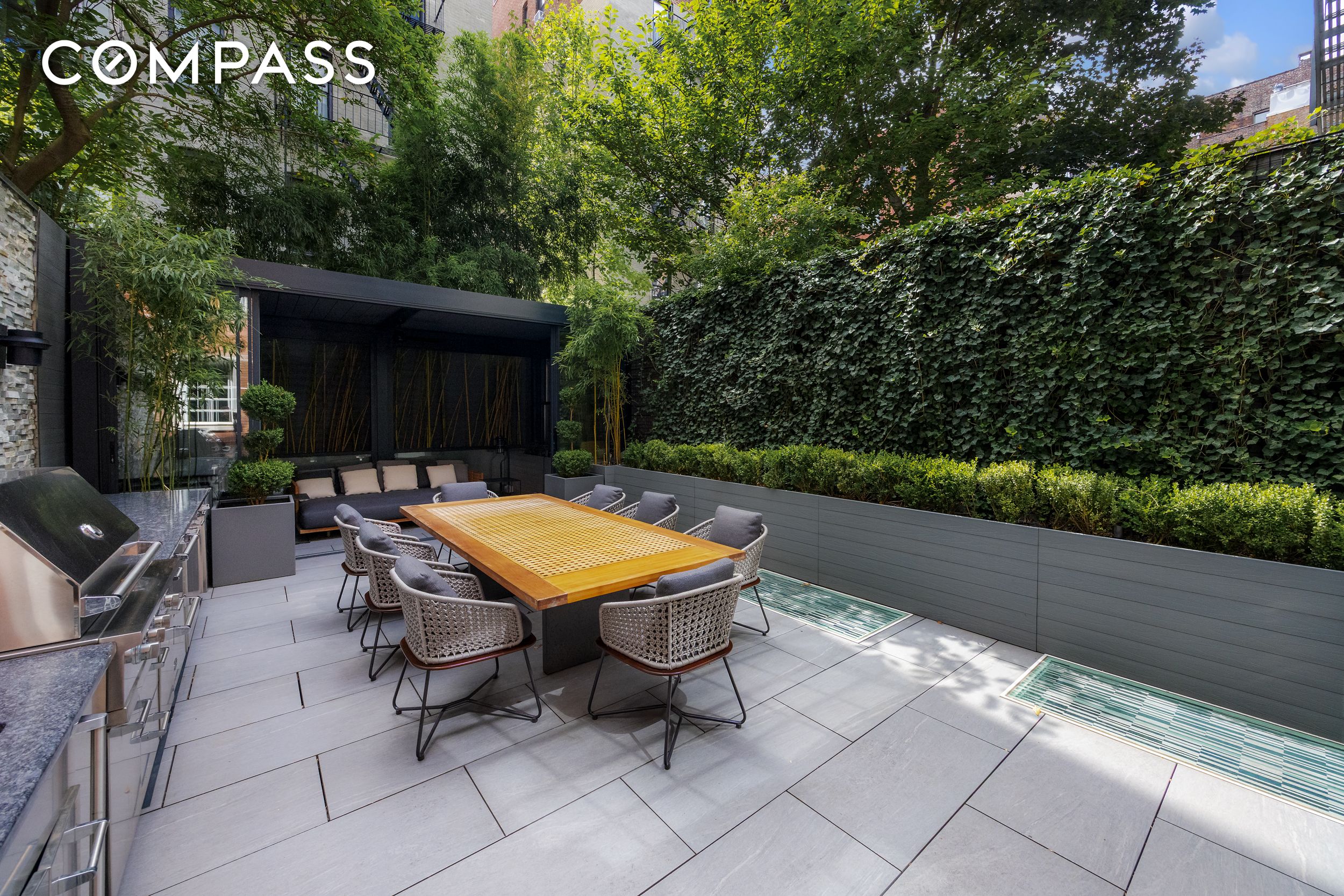 146 Waverly Manhattan, NY 10014