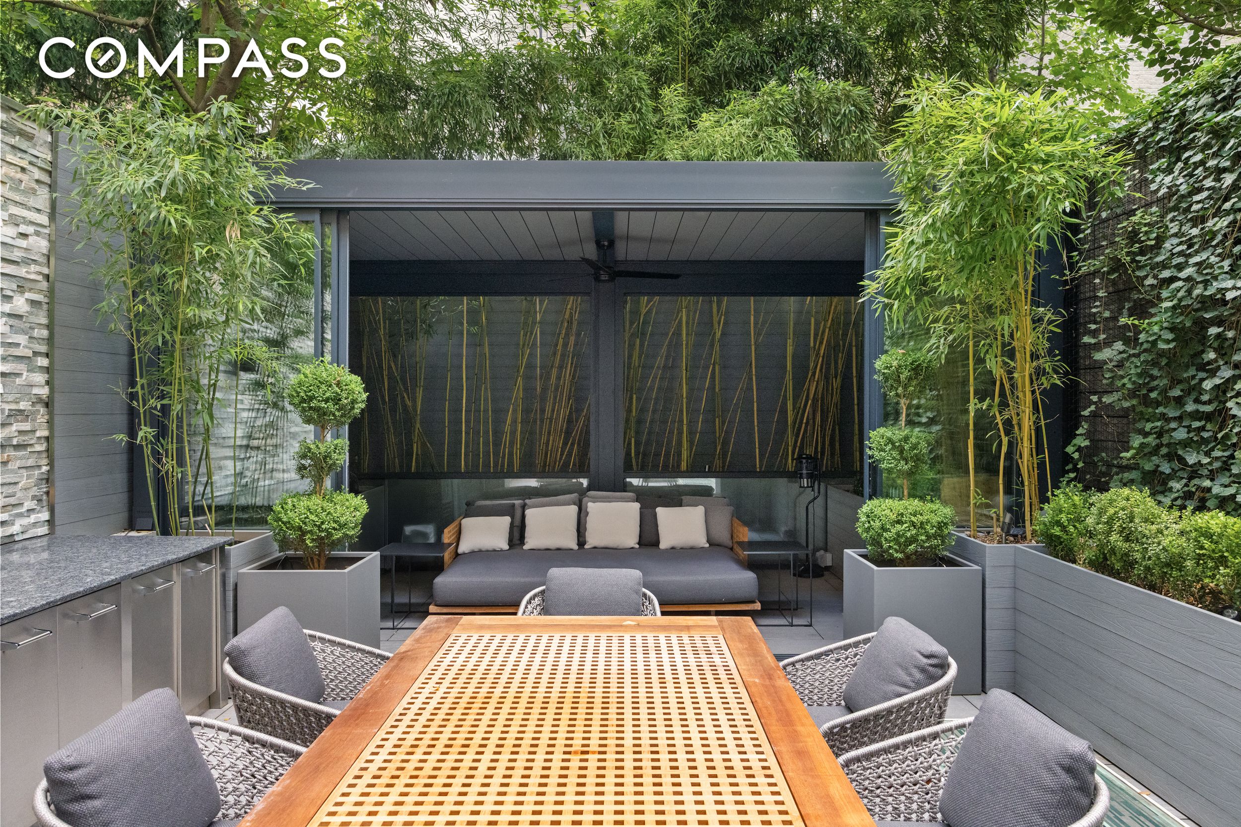 146 Waverly Manhattan, NY 10014