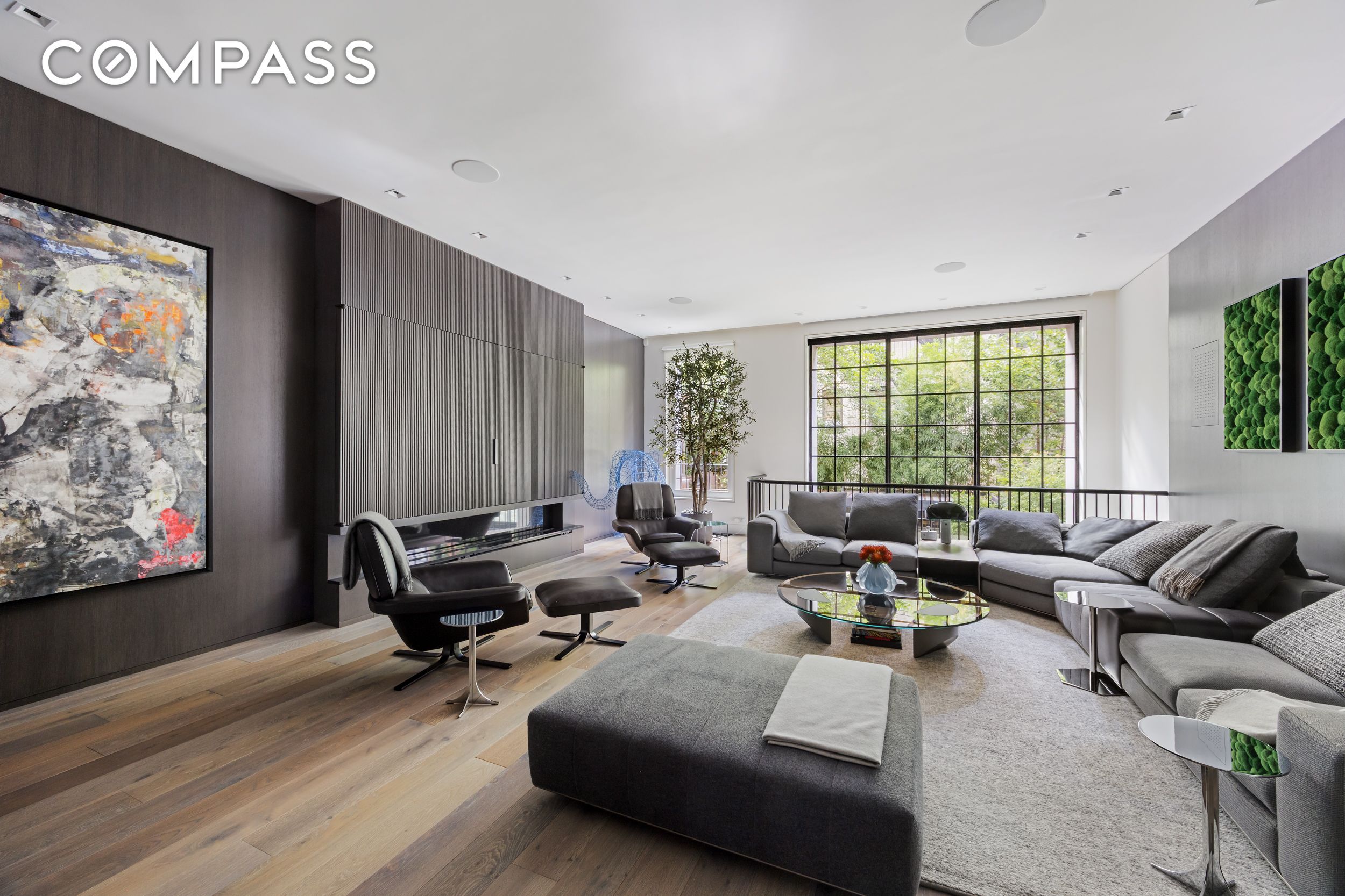 146 Waverly Manhattan, NY 10014