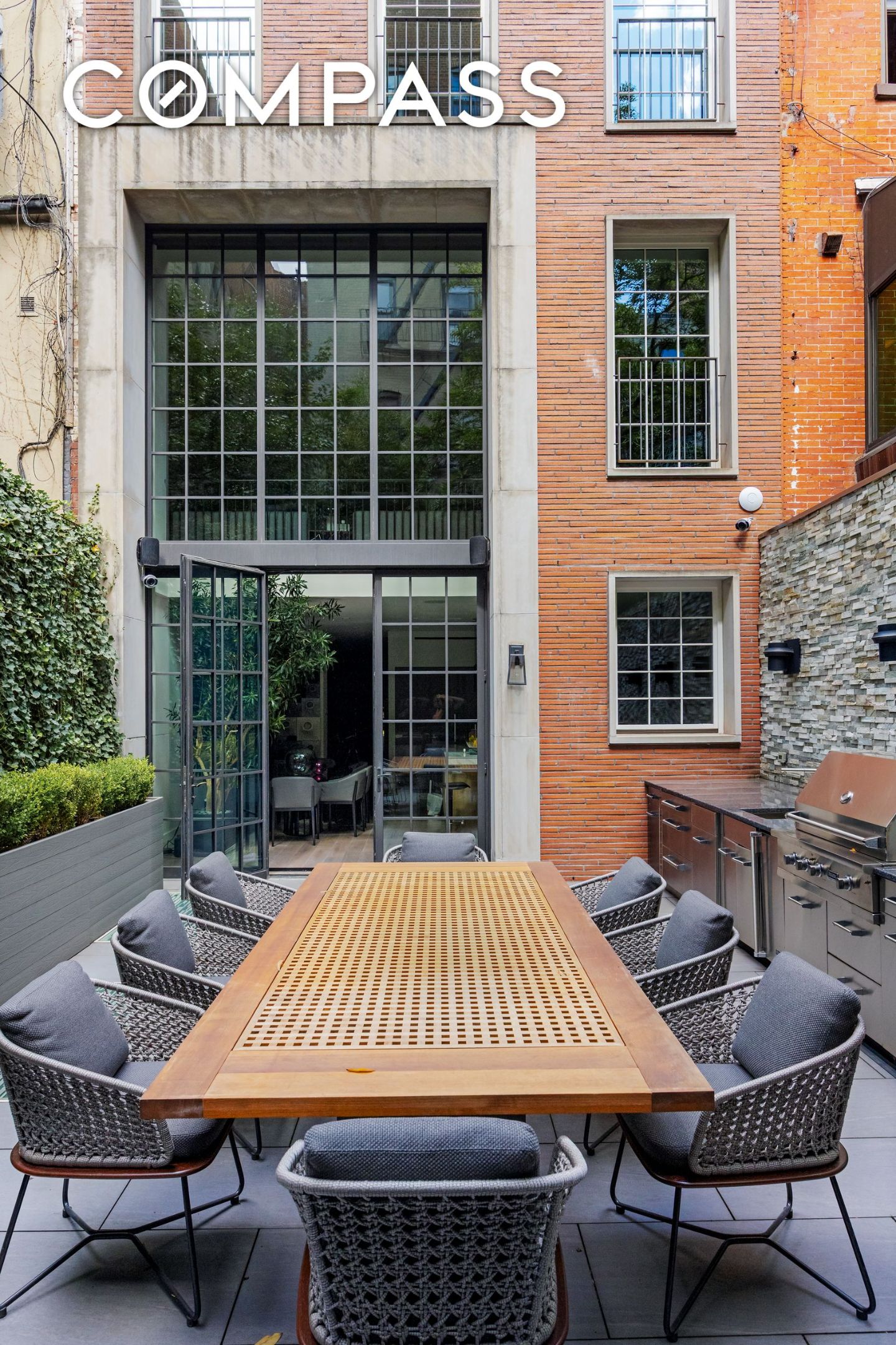 146 Waverly Manhattan, NY 10014