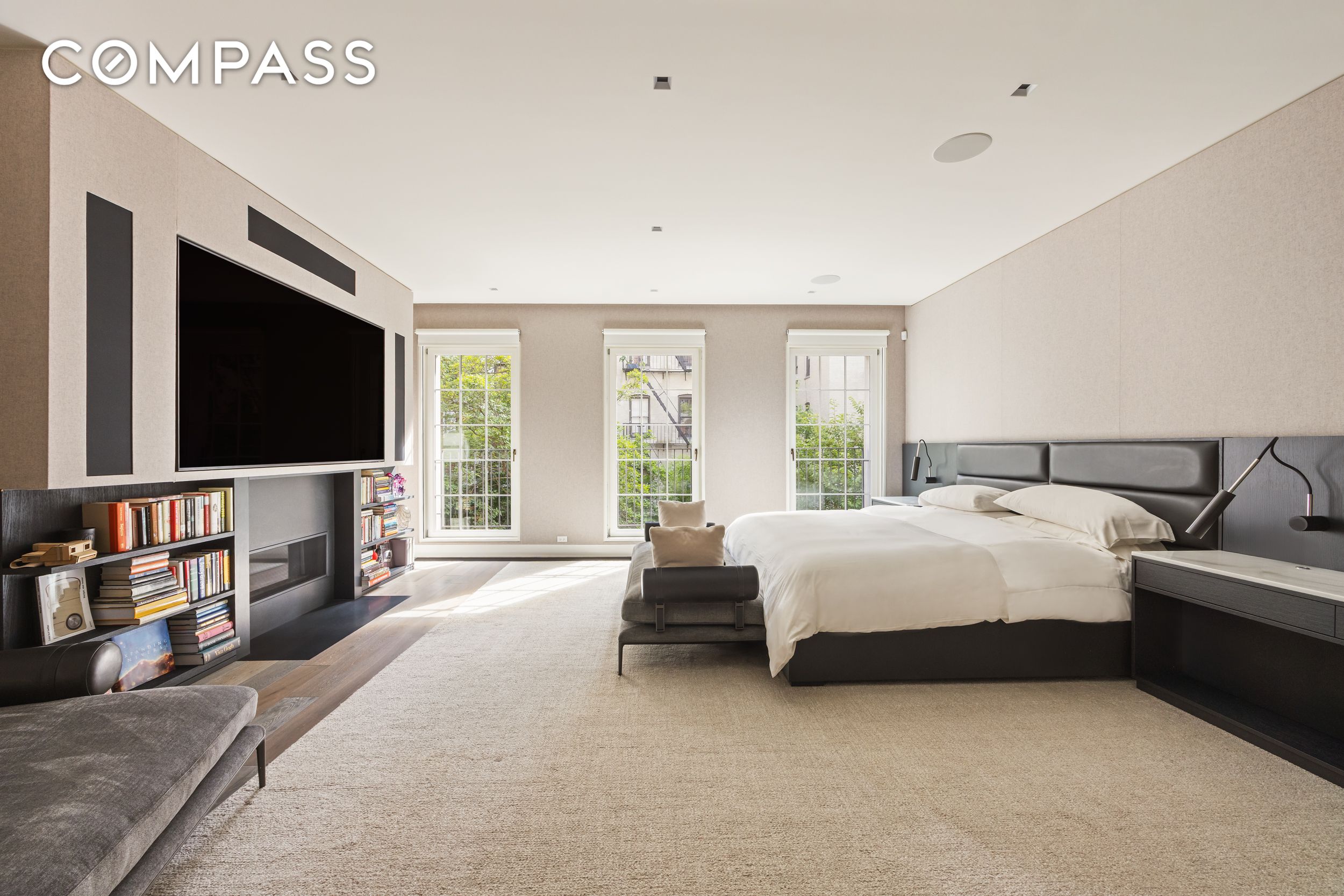 146 Waverly Manhattan, NY 10014