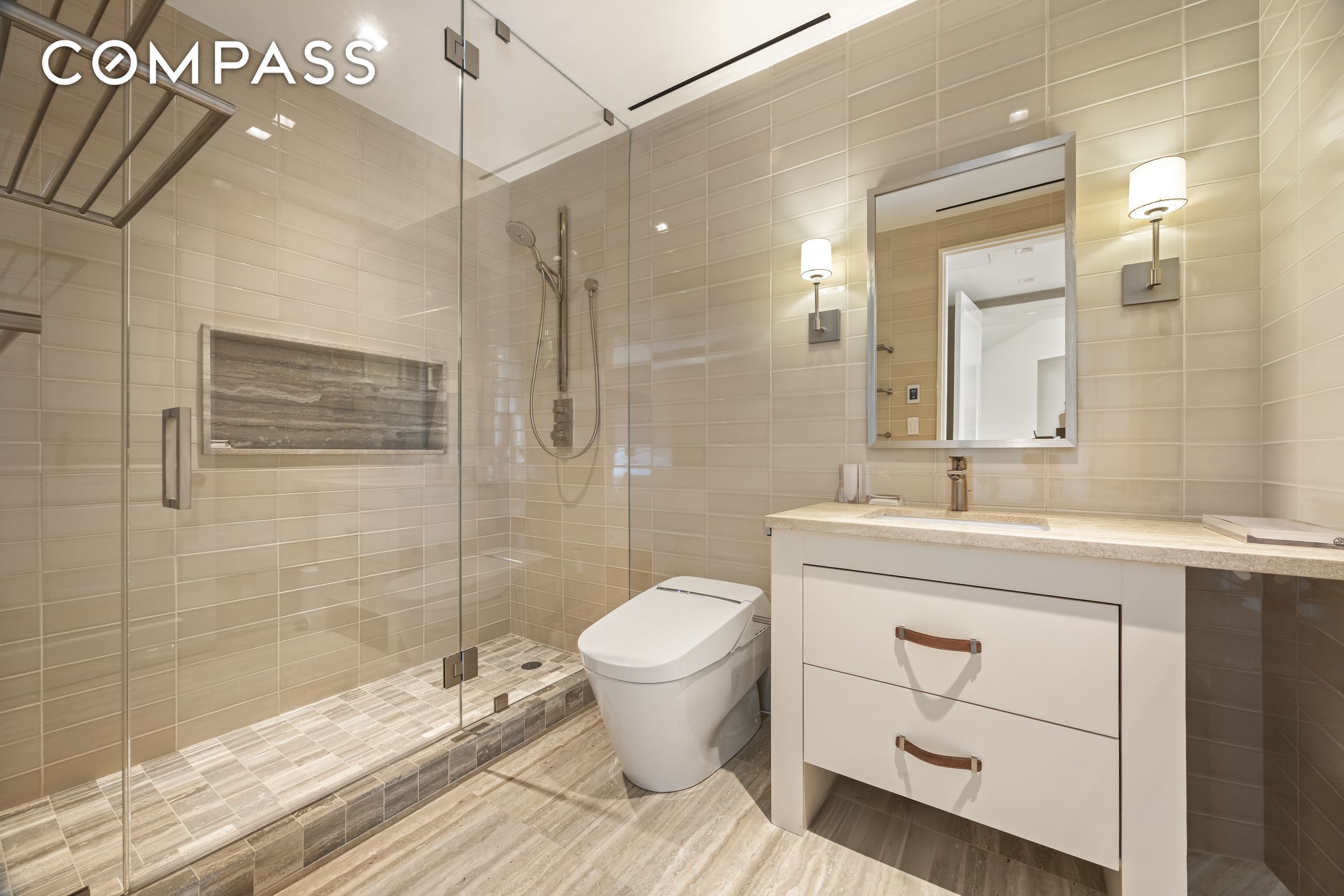 146 Waverly Manhattan, NY 10014