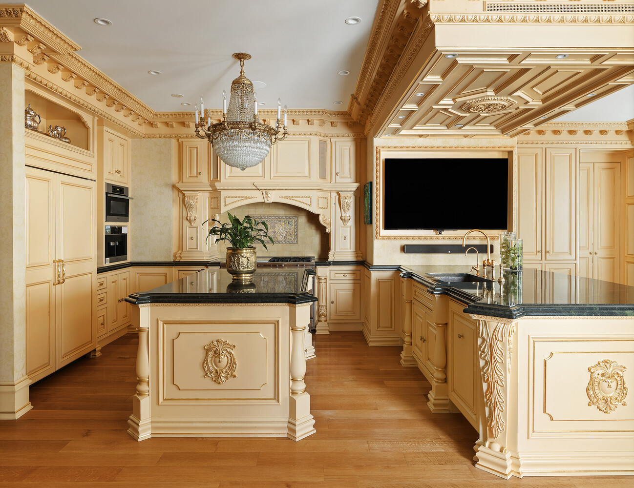 1 Central #1701/04/06 Manhattan, NY 10019