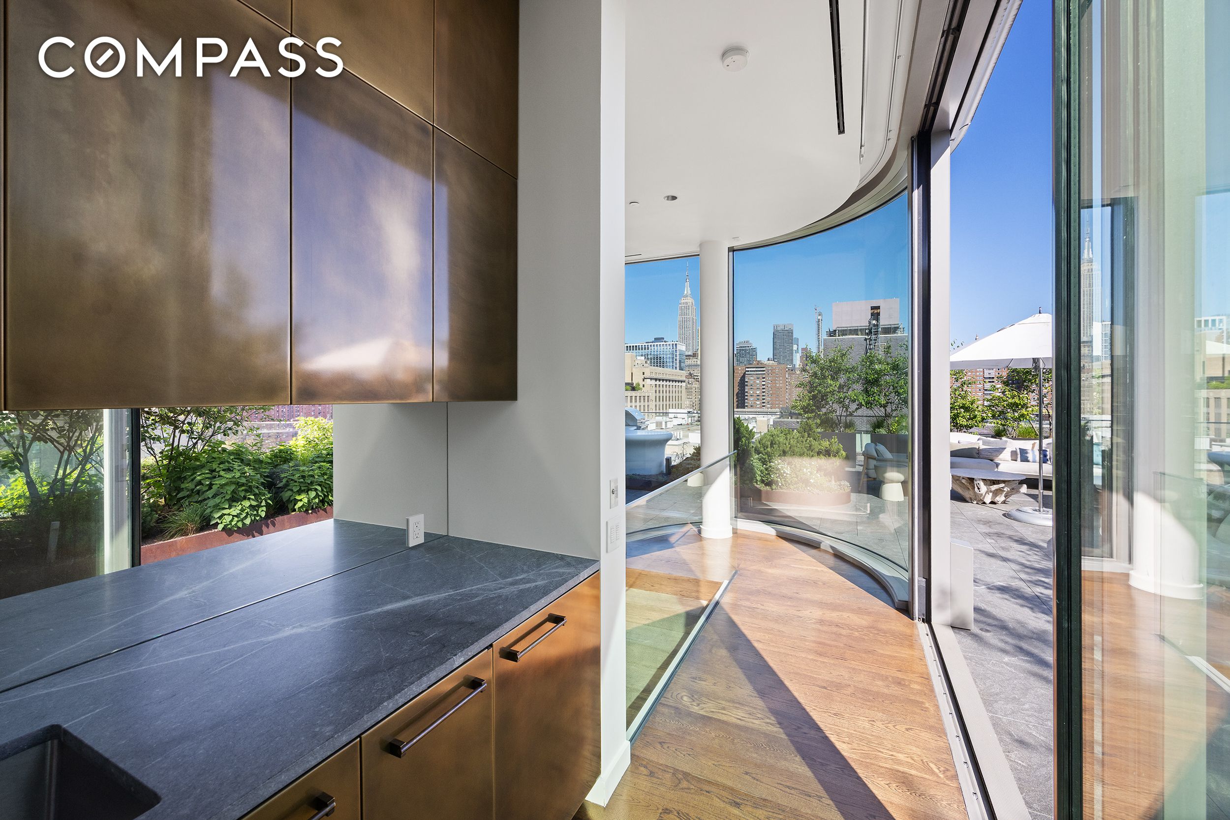 520 W 28th #PH37 Manhattan, NY 10001