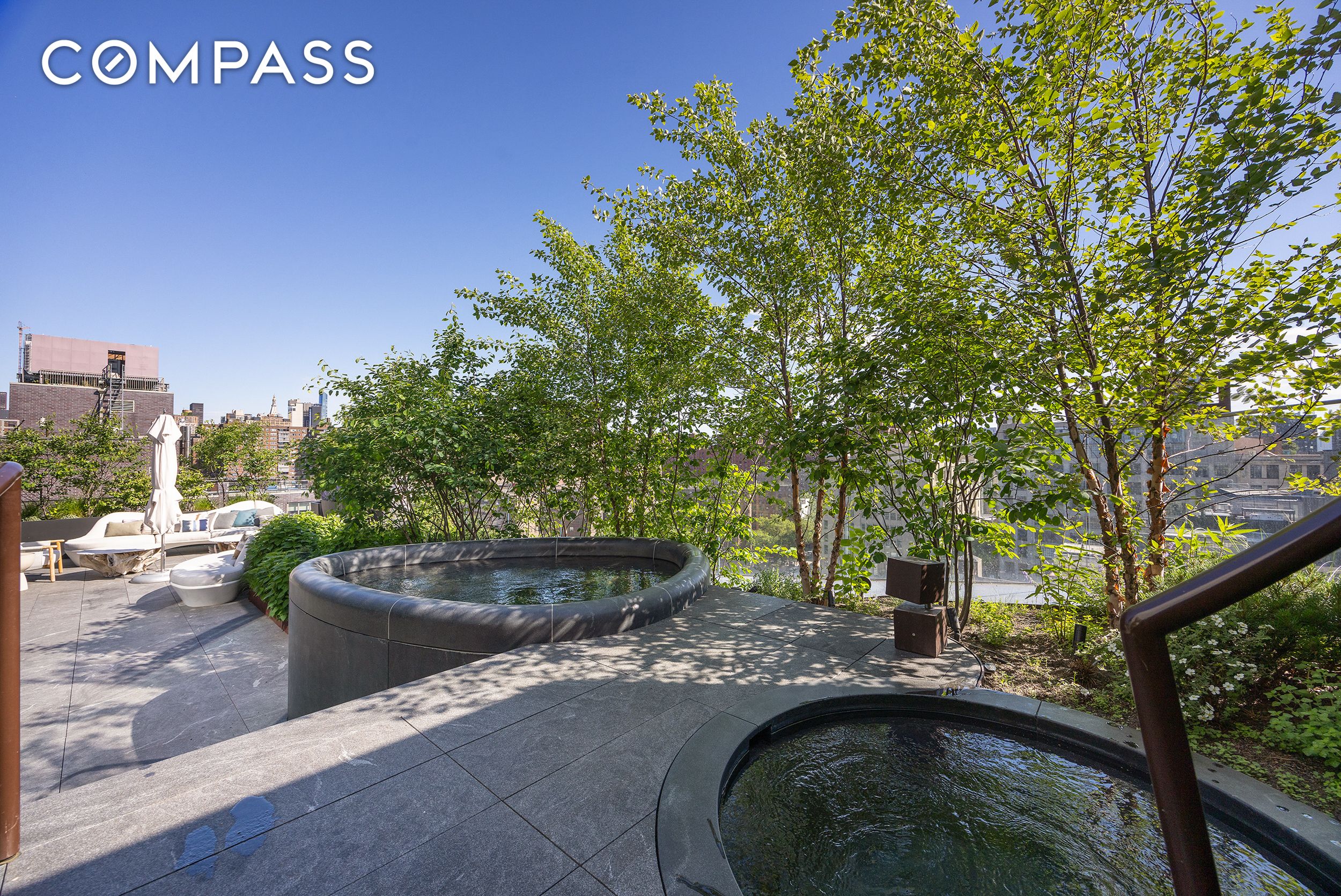 520 W 28th #PH37 Manhattan, NY 10001