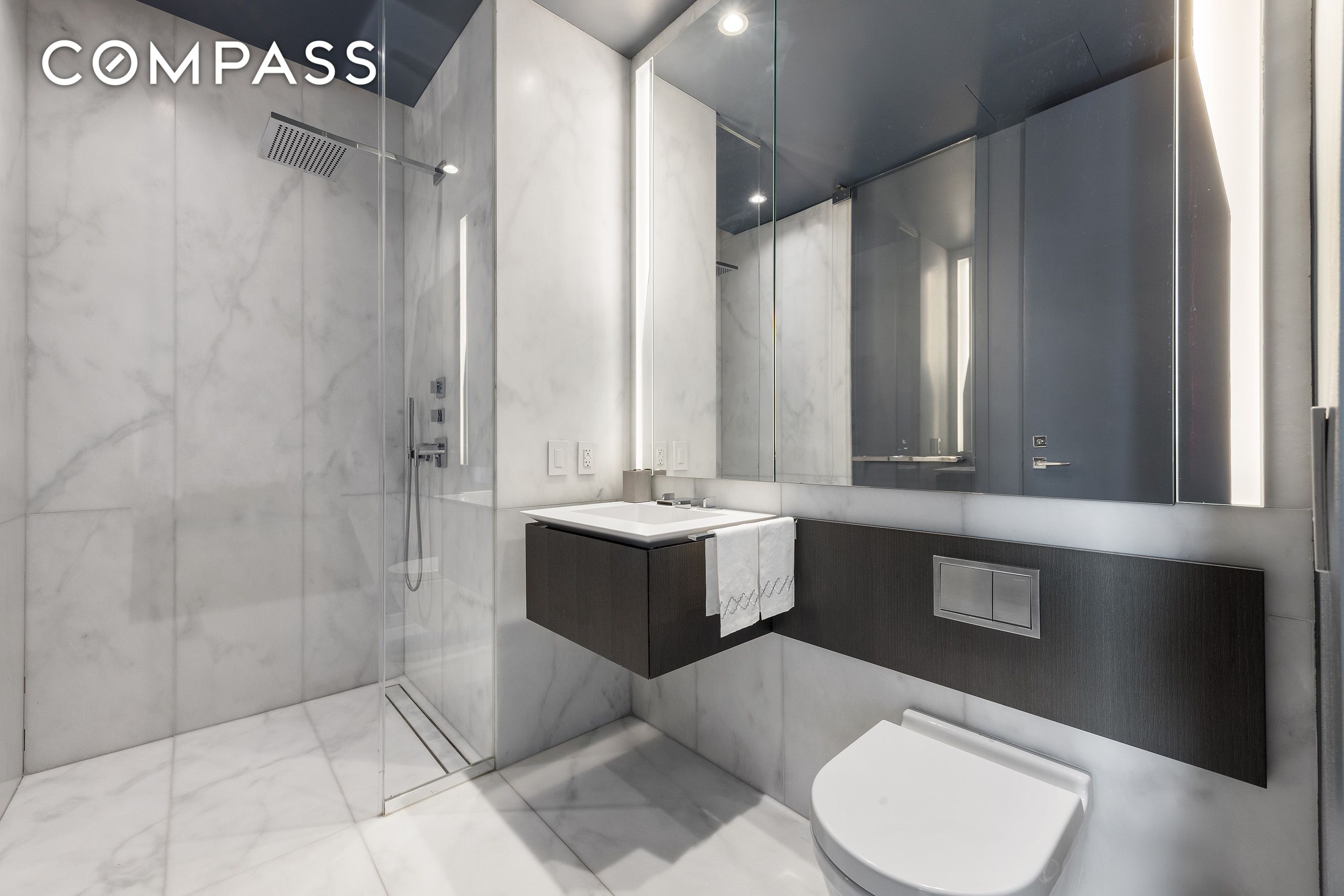 520 W 28th #PH37 Manhattan, NY 10001