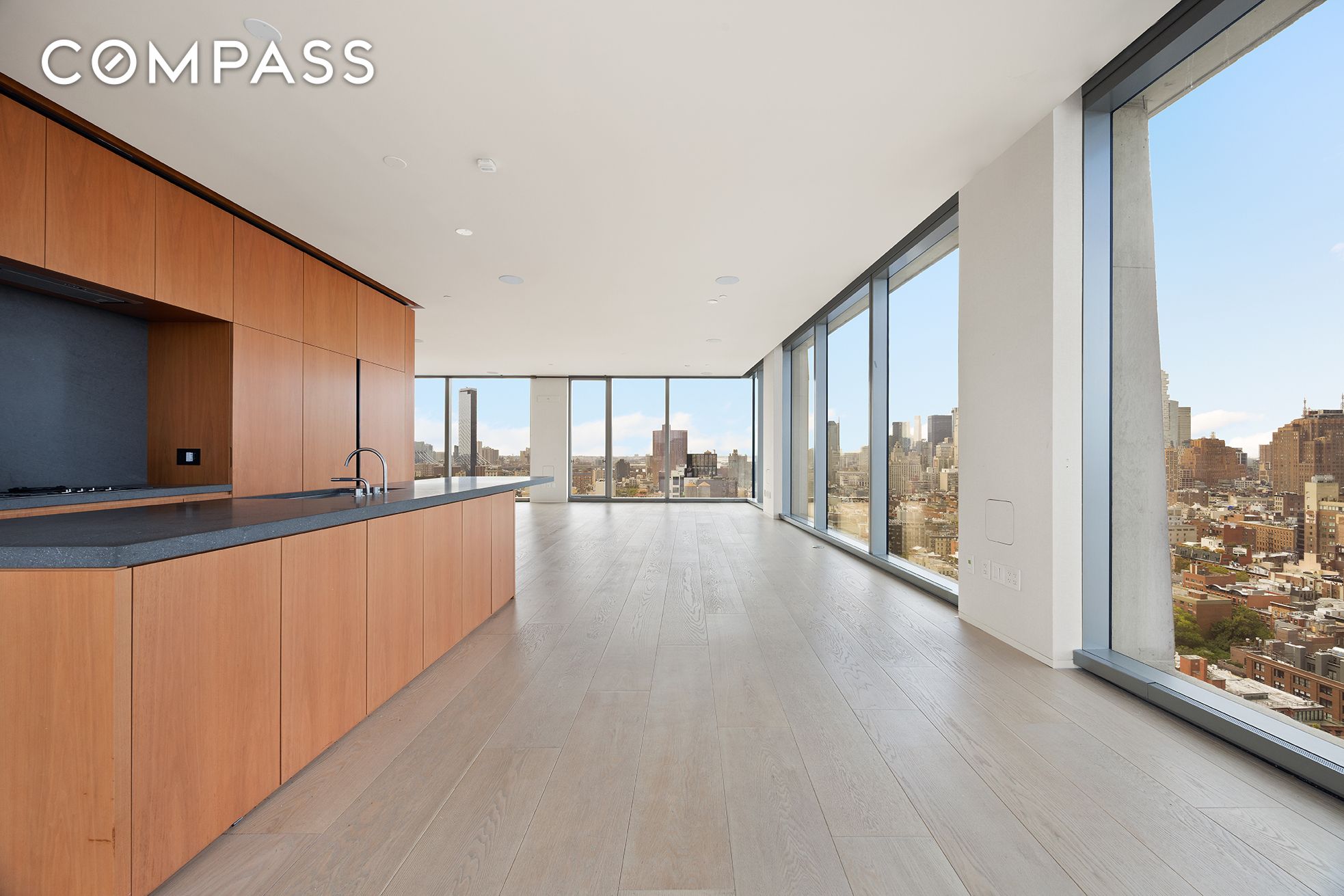 215 Chrystie #PH3 Manhattan, NY 10002